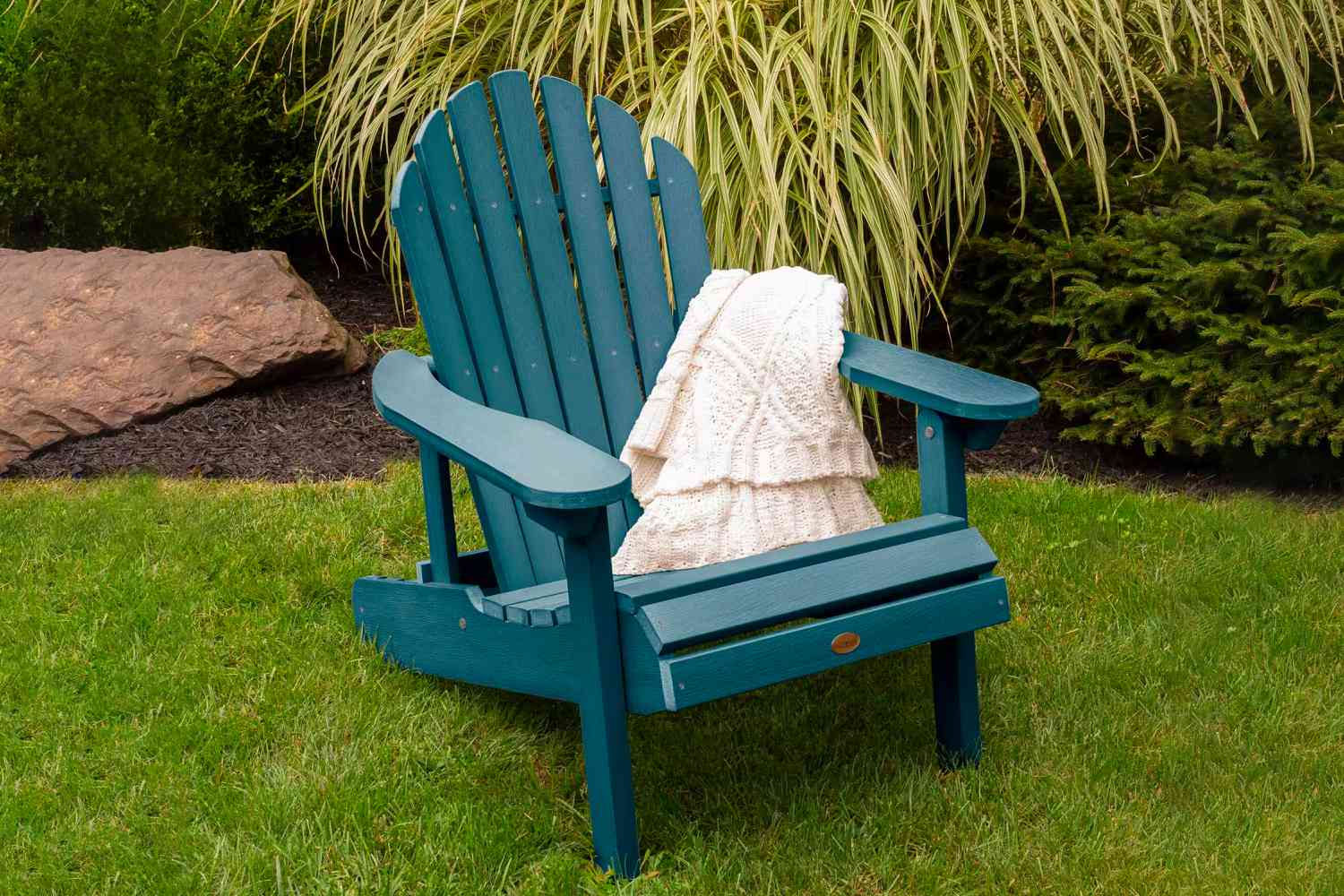 7 Proven Ways to Safeguard Your Outdoor Resin Furniture in Winter