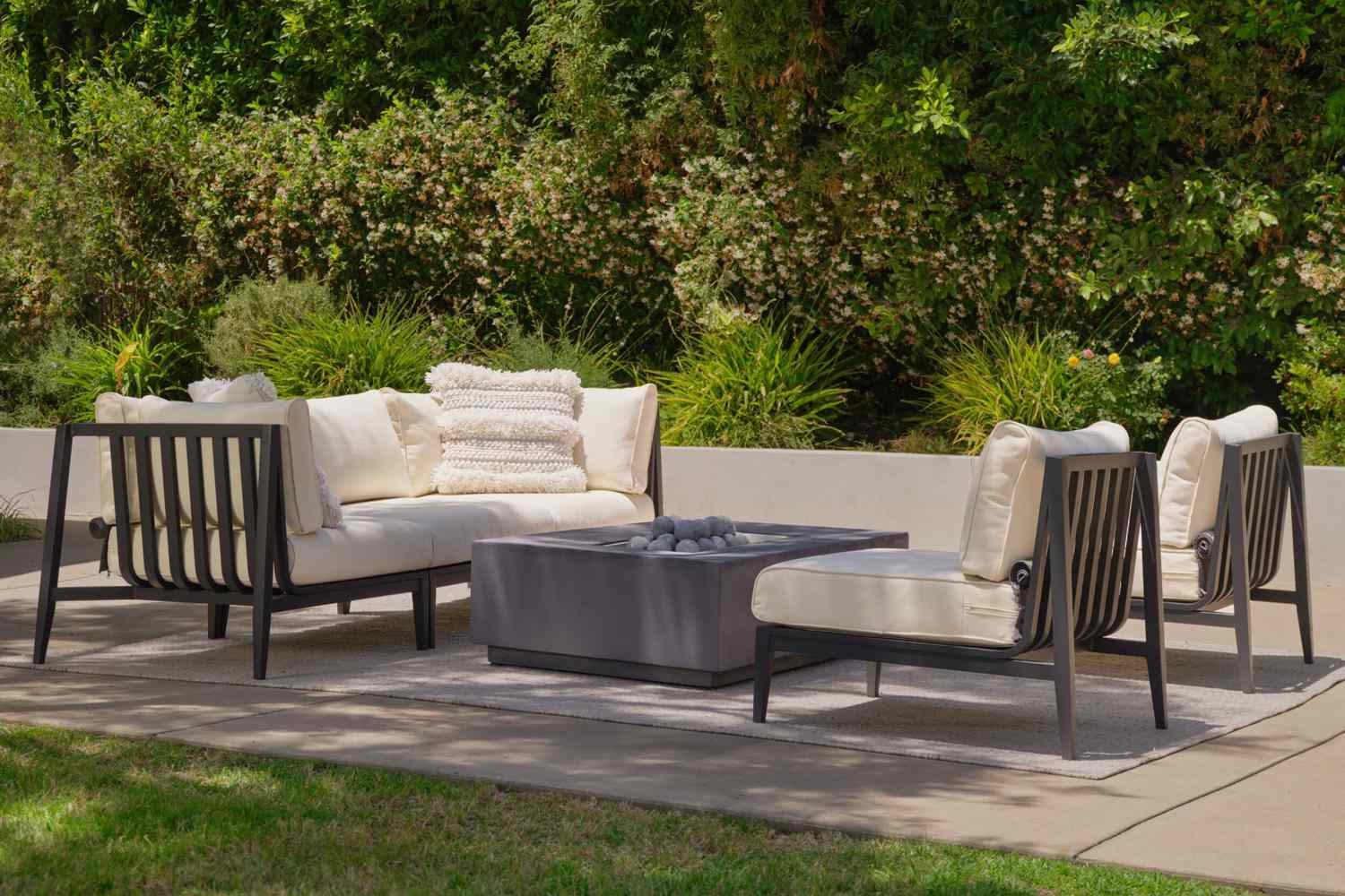 What is the Lowest Maintenance Patio Furniture: Hassle-Free Outdoor Comfort